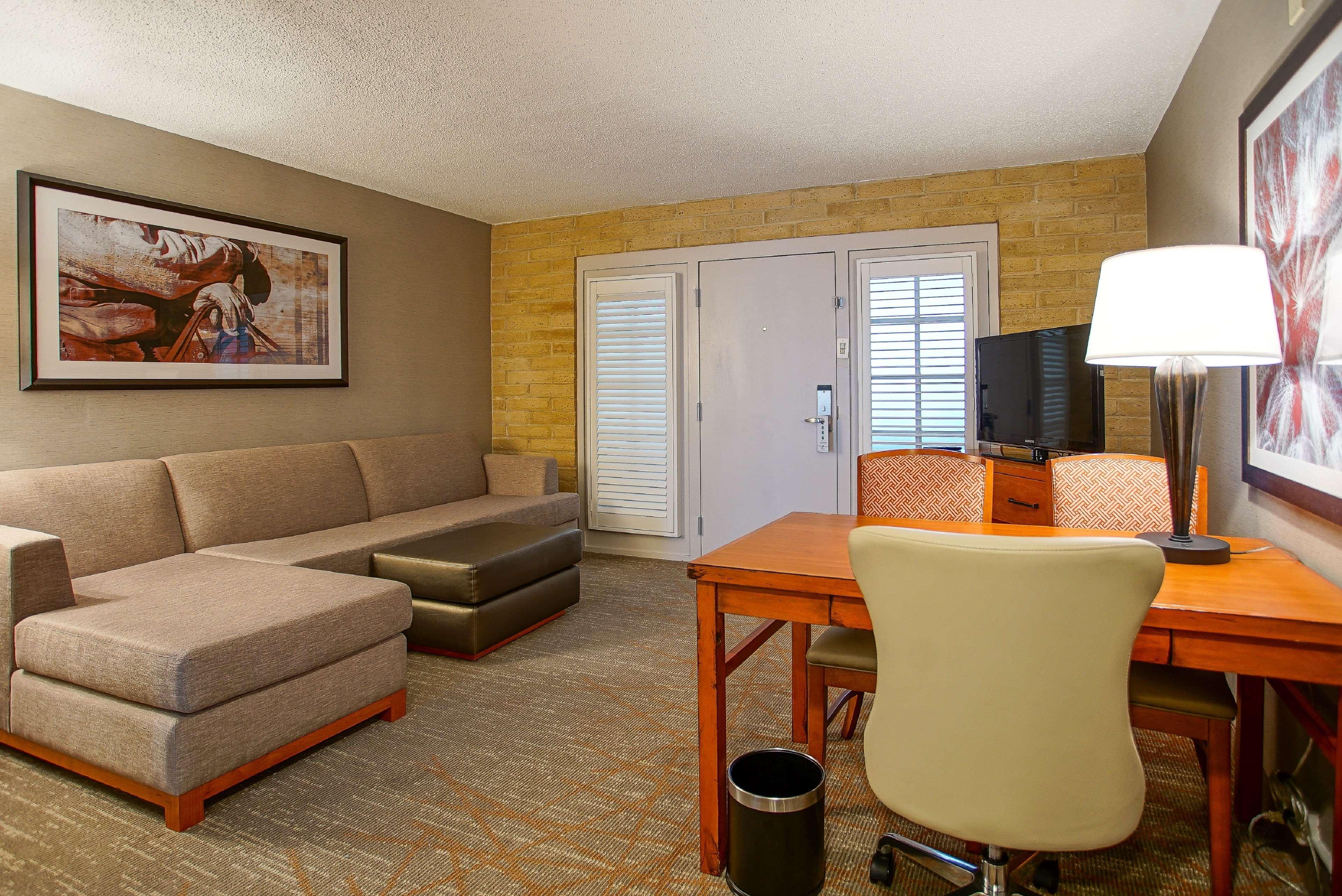 Embassy Suites San Antonio Northwest I-10 Экстерьер фото