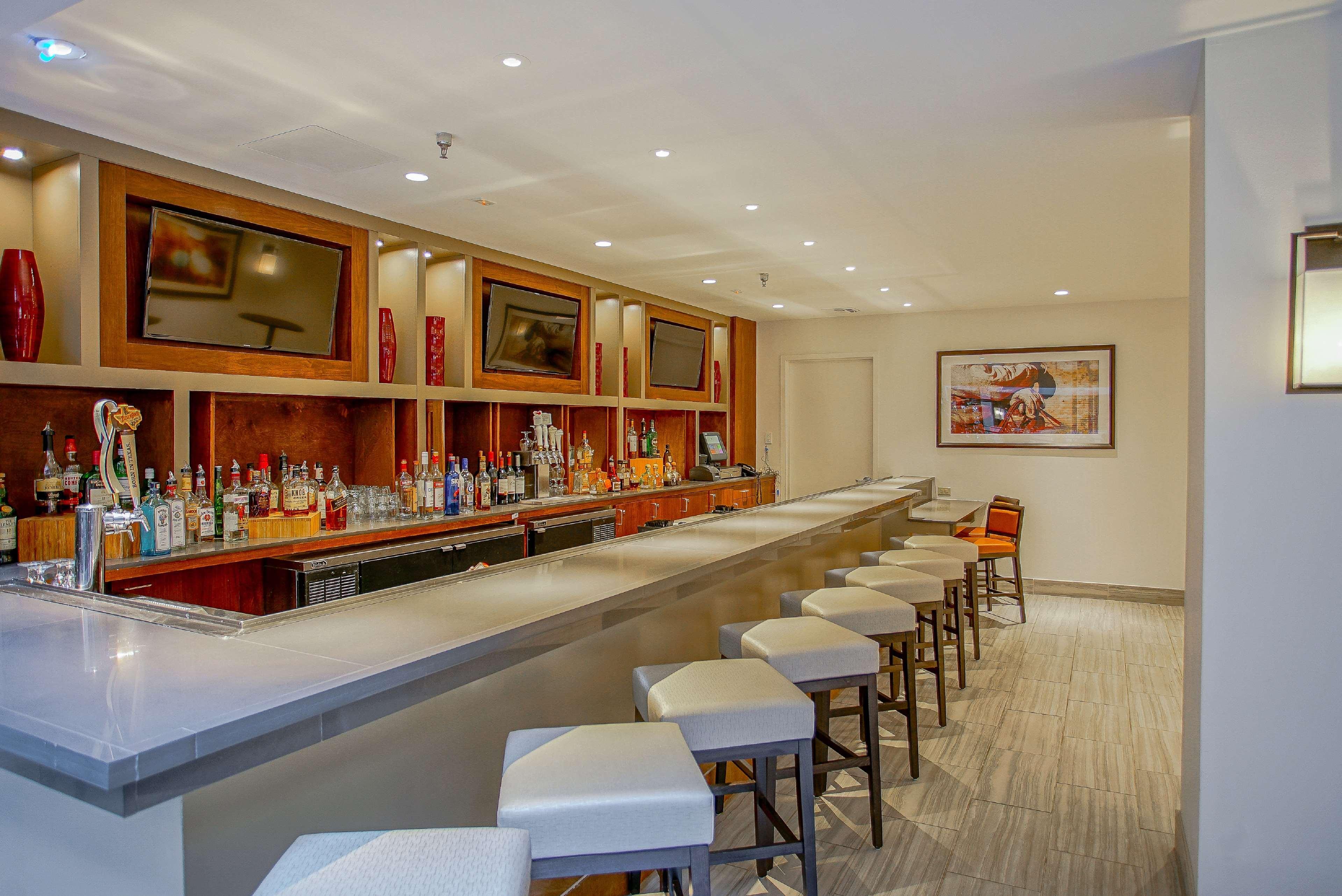 Embassy Suites San Antonio Northwest I-10 Экстерьер фото
