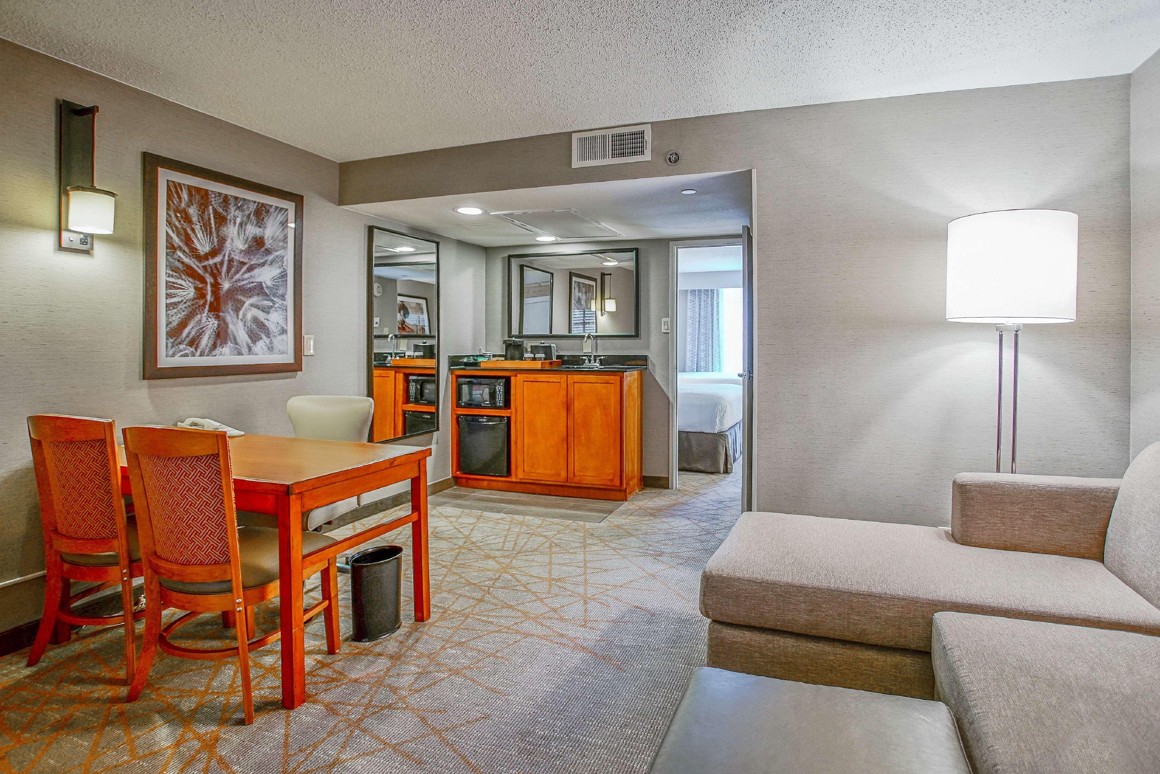 Embassy Suites San Antonio Northwest I-10 Экстерьер фото